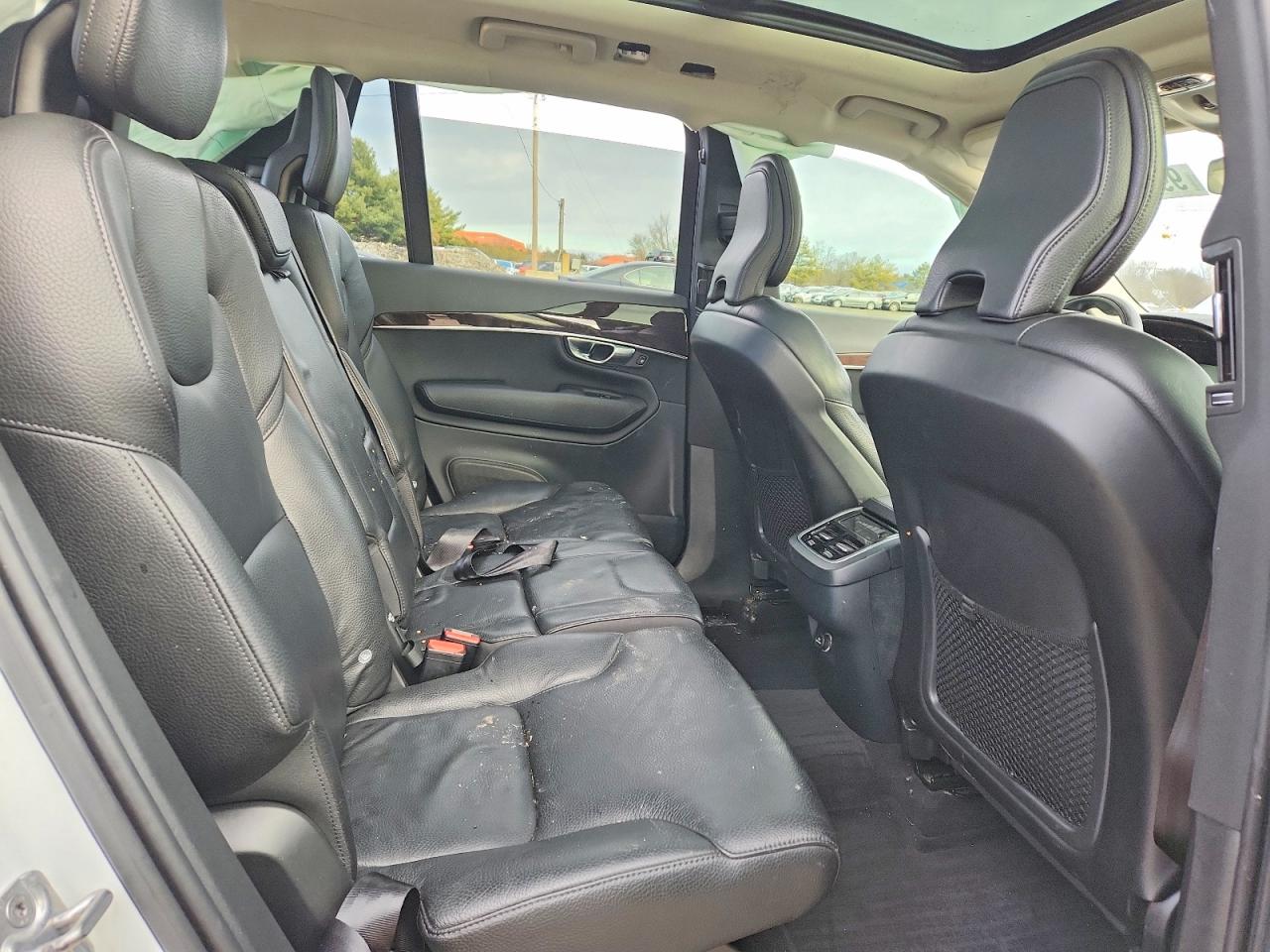 2019 VOLVO XC90 T6 MOMENTUM photo 11