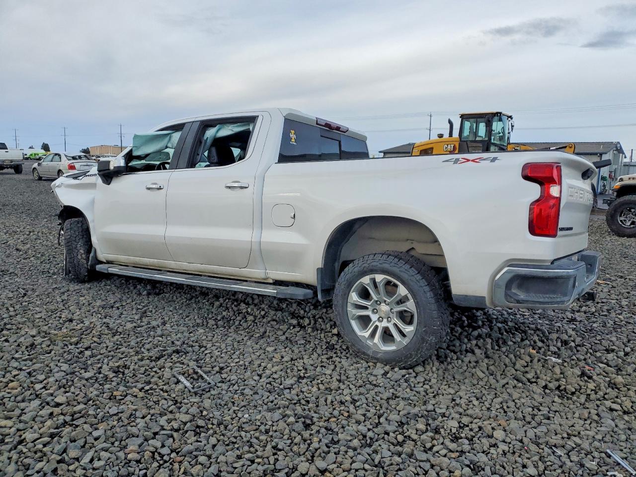 2023 CHEVROLET SILVERADO K1500 LTZ photo 2