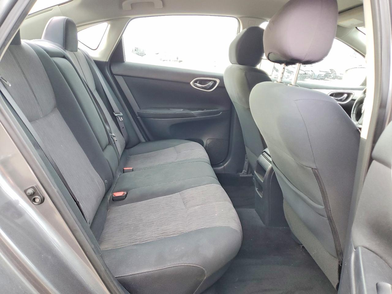 2015 NISSAN SENTRA S photo 10