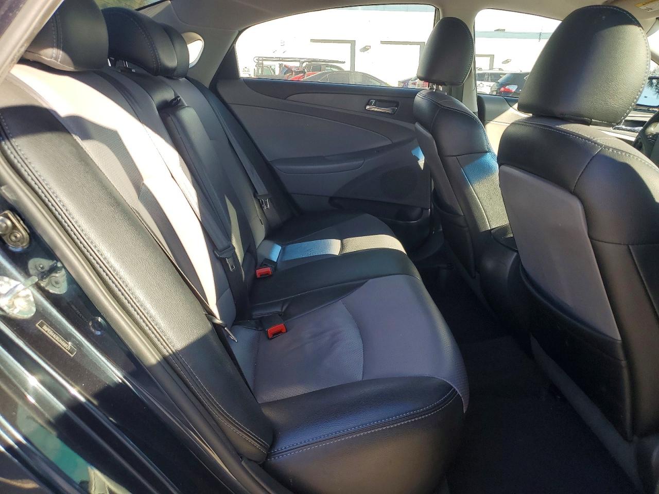 2012 HYUNDAI SONATA GLS photo 10