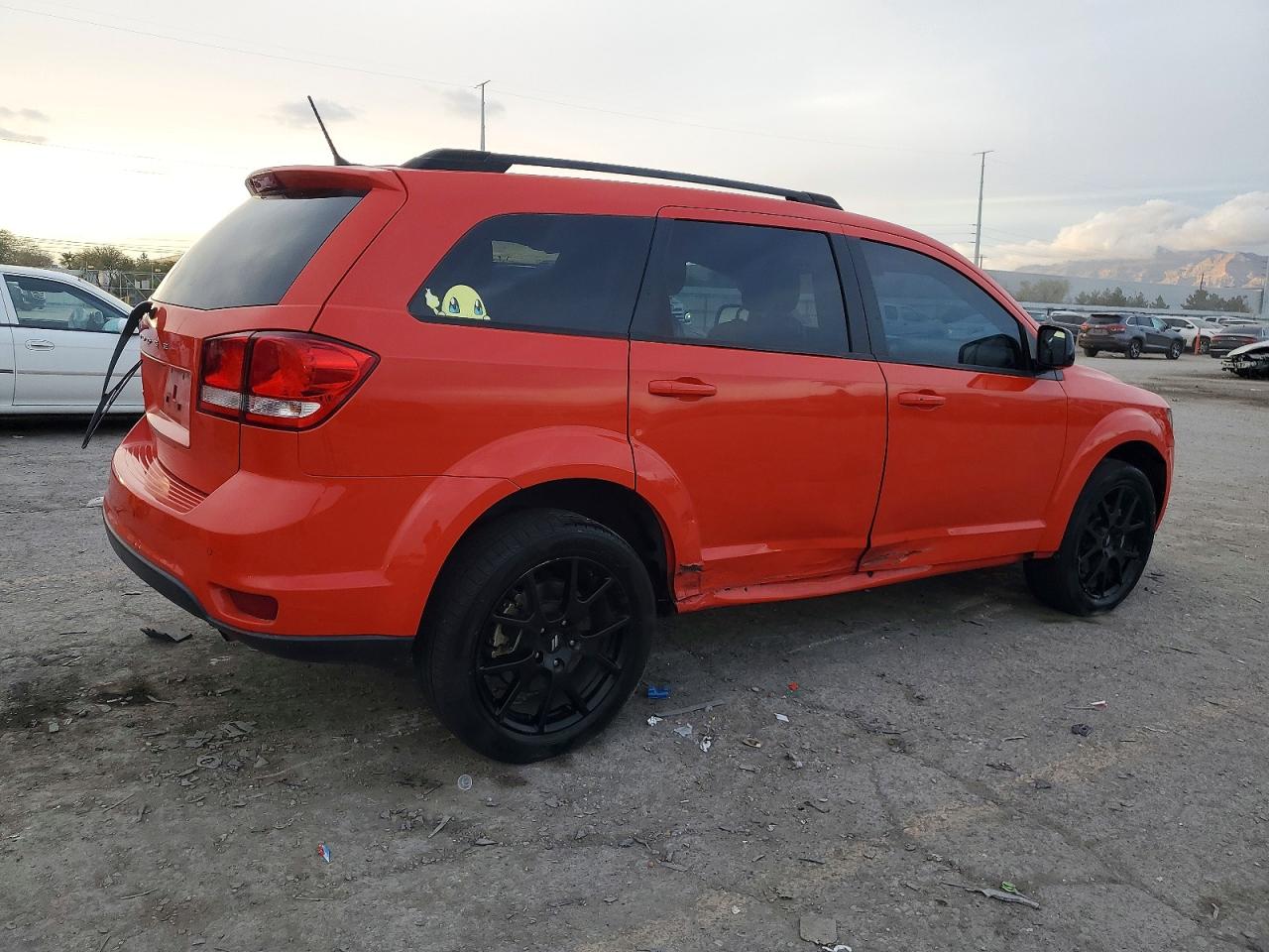 2018 DODGE JOURNEY SXT photo 3