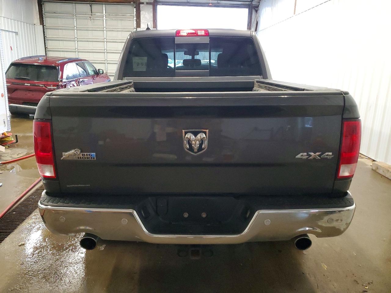 2019 RAM 1500 CLASSIC SLT photo 6