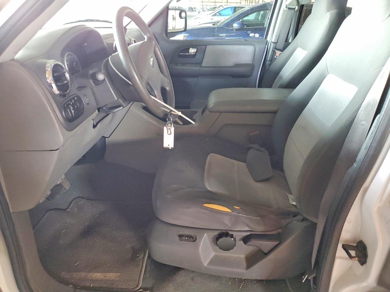 2005 FORD EXPEDITION XLT photo 7