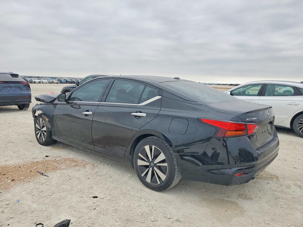 2019 NISSAN ALTIMA 2.5 SV photo 2