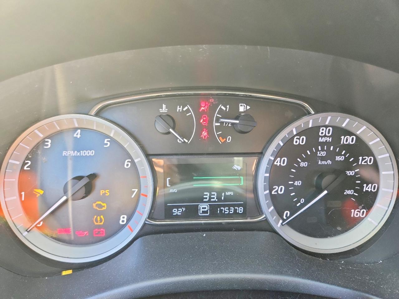 2015 NISSAN SENTRA S photo 9