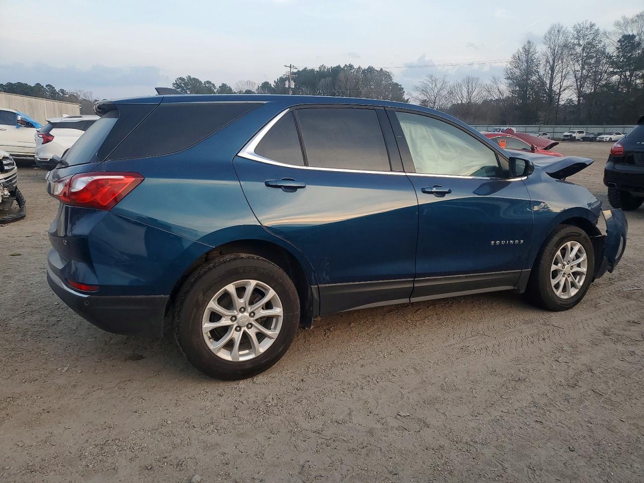 2020 CHEVROLET EQUINOX LT photo 5
