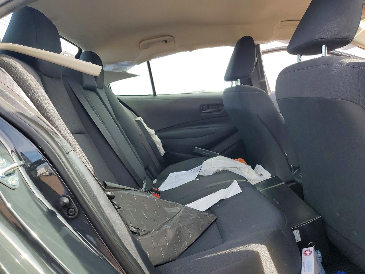 2024 TOYOTA COROLLA LE photo 10