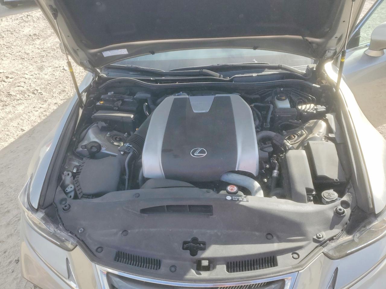 2018 LEXUS IS 300 photo 21