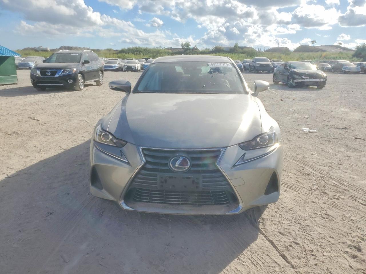 2018 LEXUS IS 300 photo 9