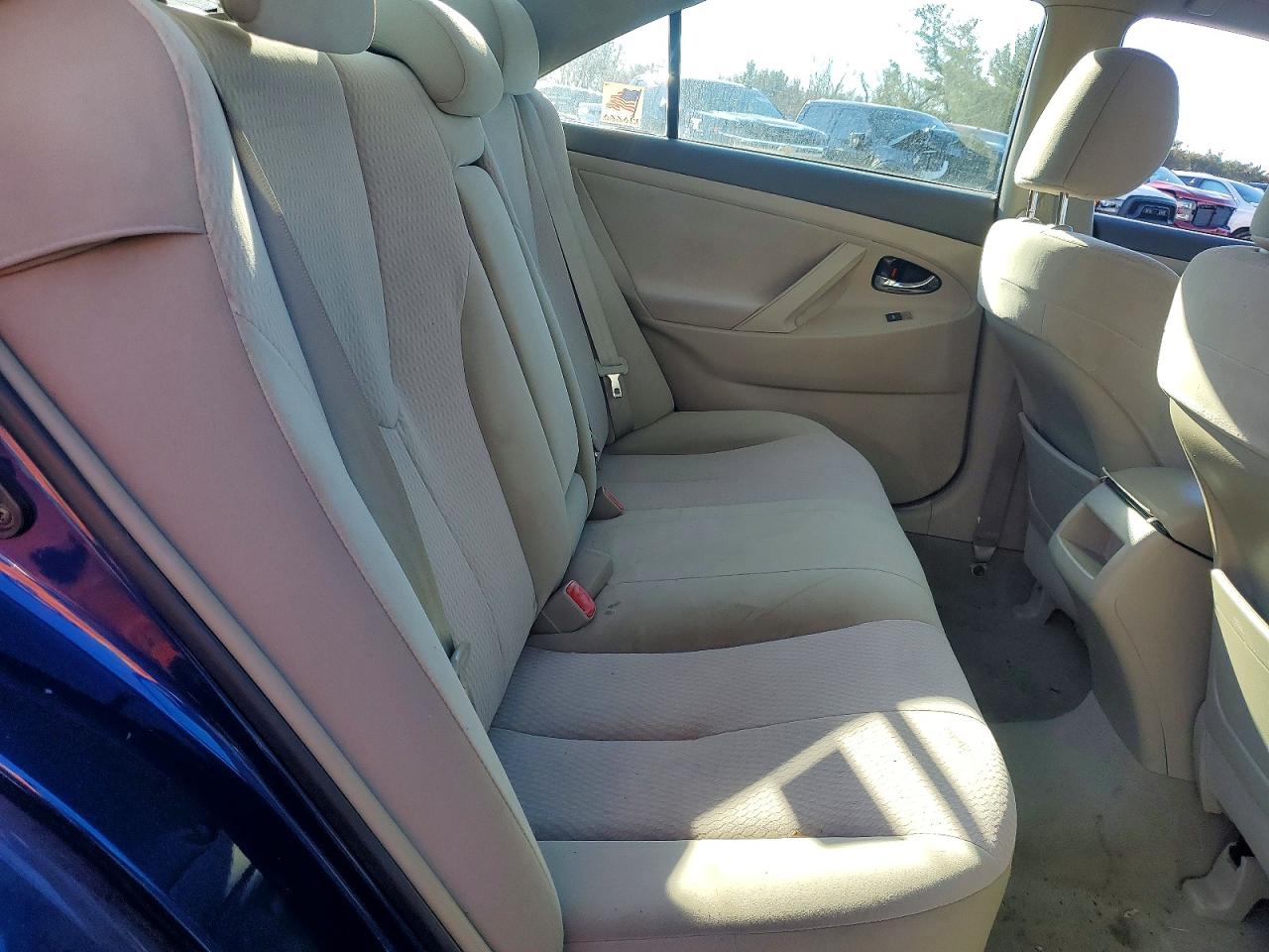 2011 TOYOTA CAMRY BASE photo 10