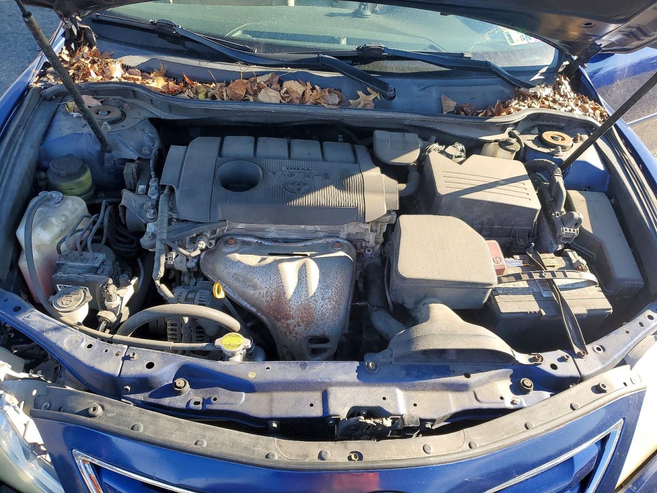 2011 TOYOTA CAMRY BASE photo 11