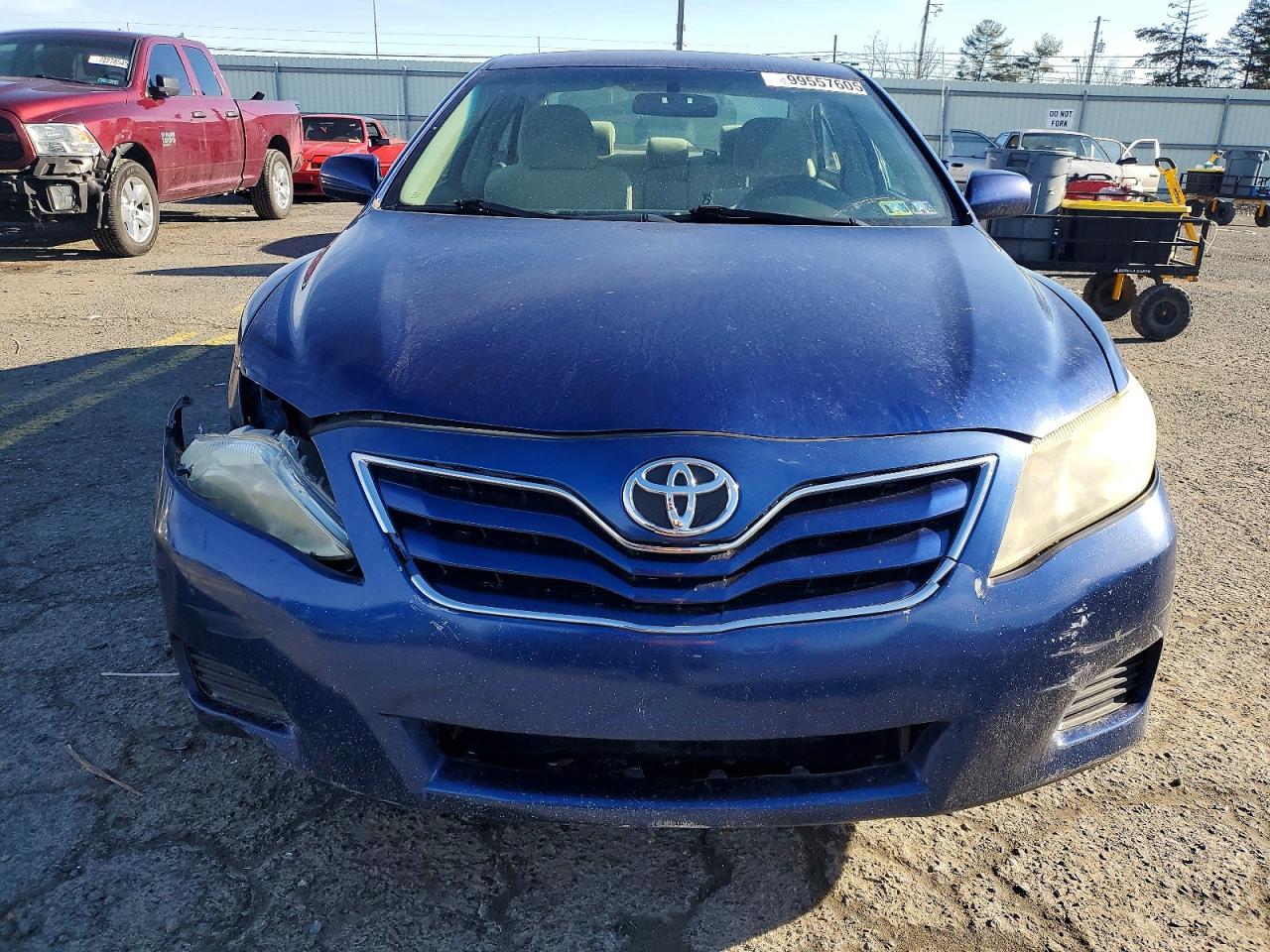 2011 TOYOTA CAMRY BASE photo 5