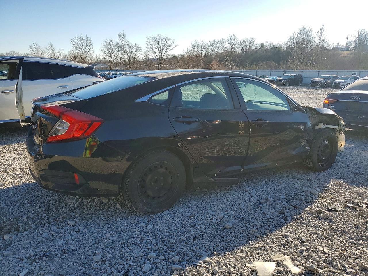 2017 HONDA CIVIC LX photo 3