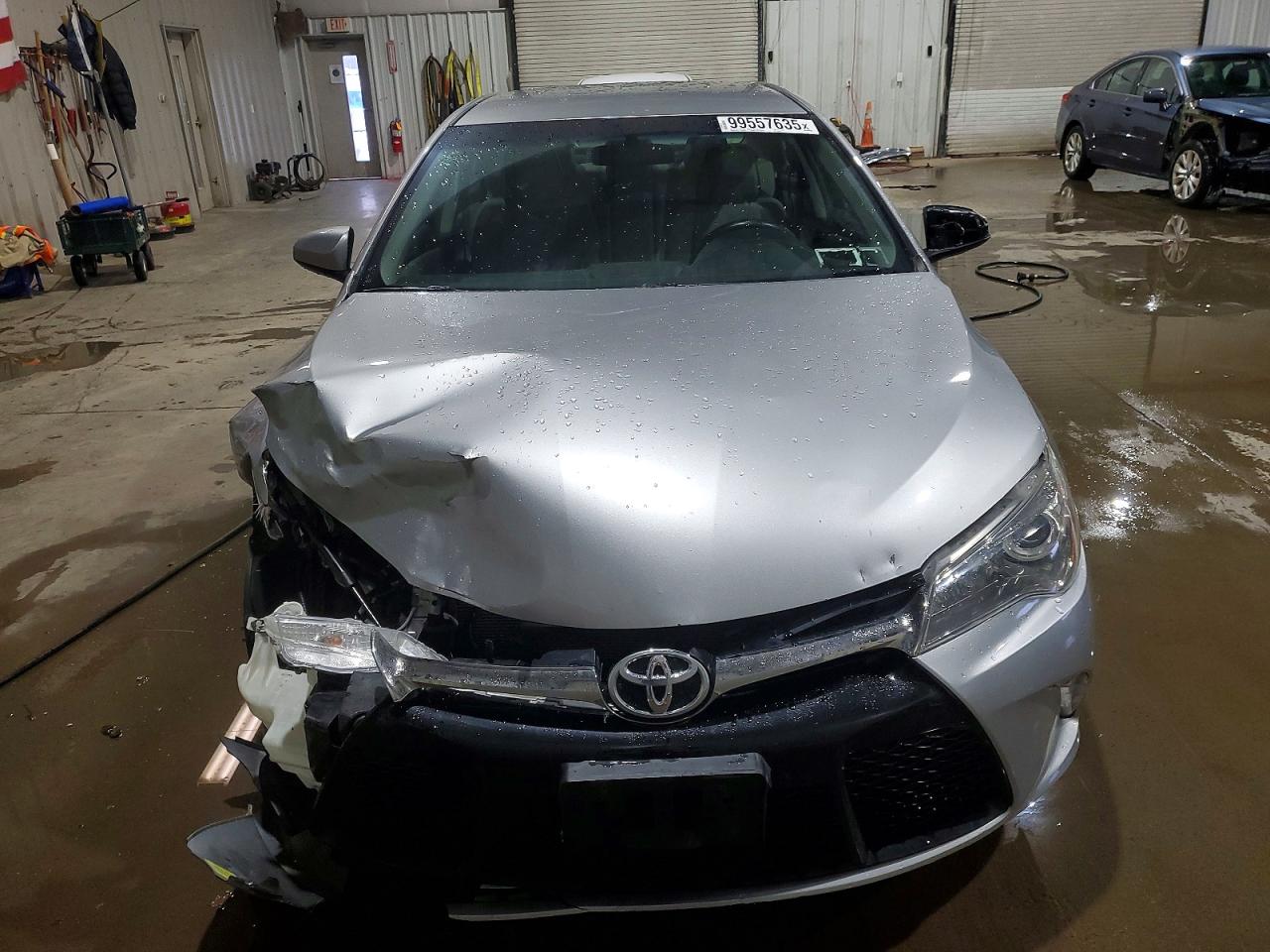 2017 TOYOTA CAMRY LE photo 5