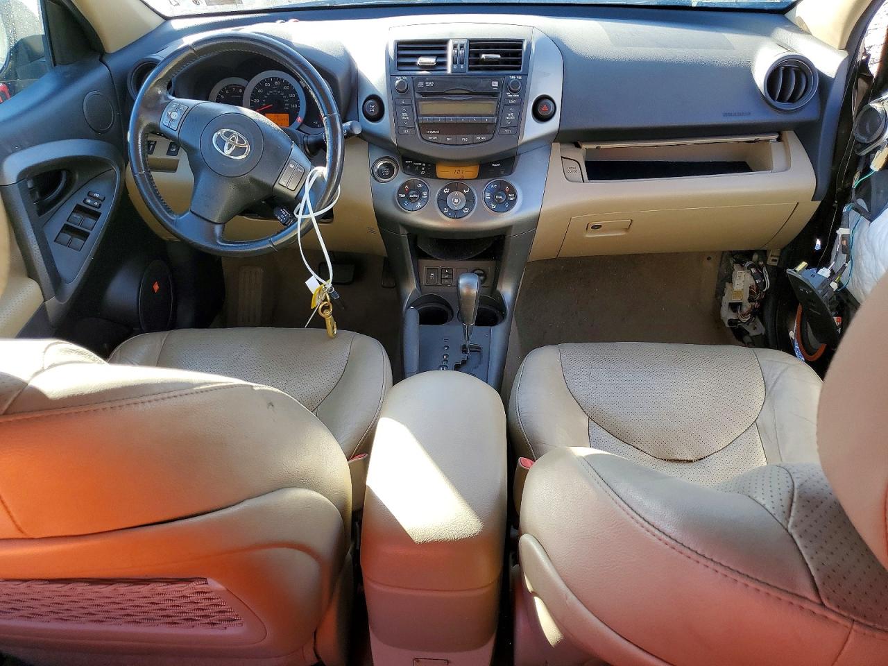 2011 TOYOTA RAV4 LIMITED photo 8