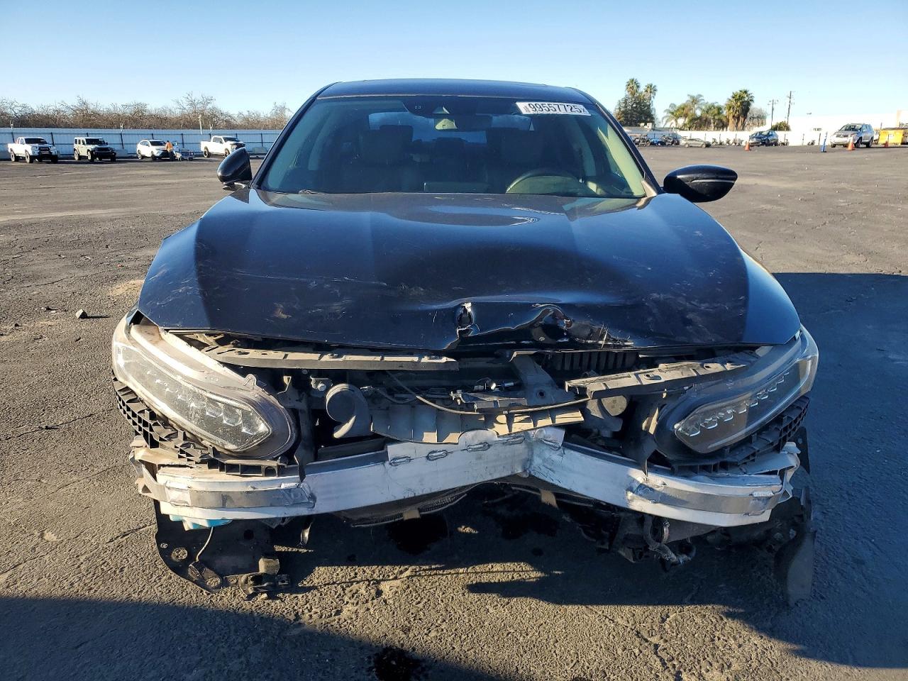 2018 HONDA ACCORD TOURING photo 5