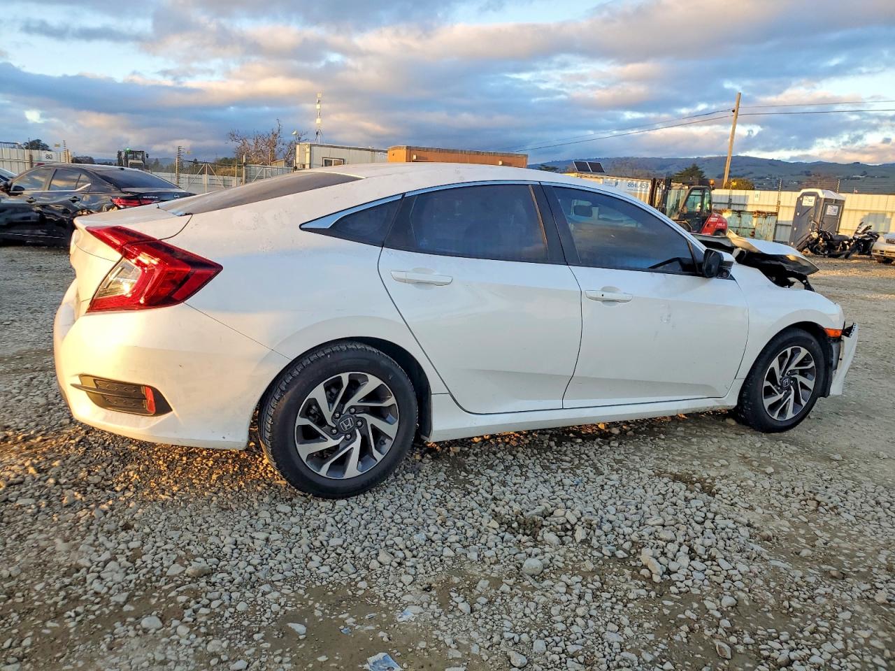 2016 HONDA CIVIC EX photo 3
