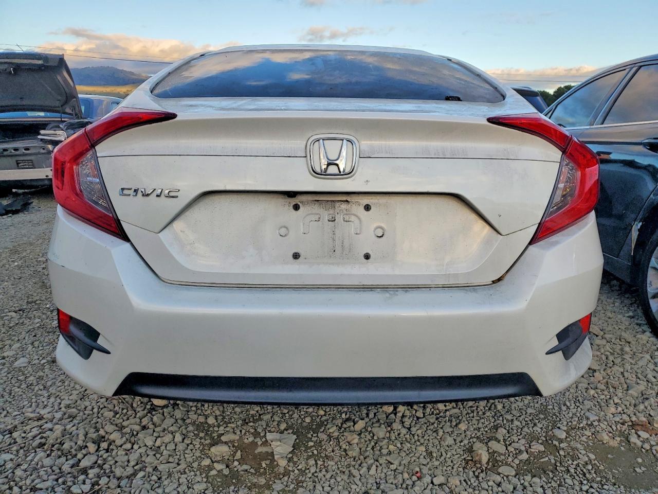 2016 HONDA CIVIC EX photo 6