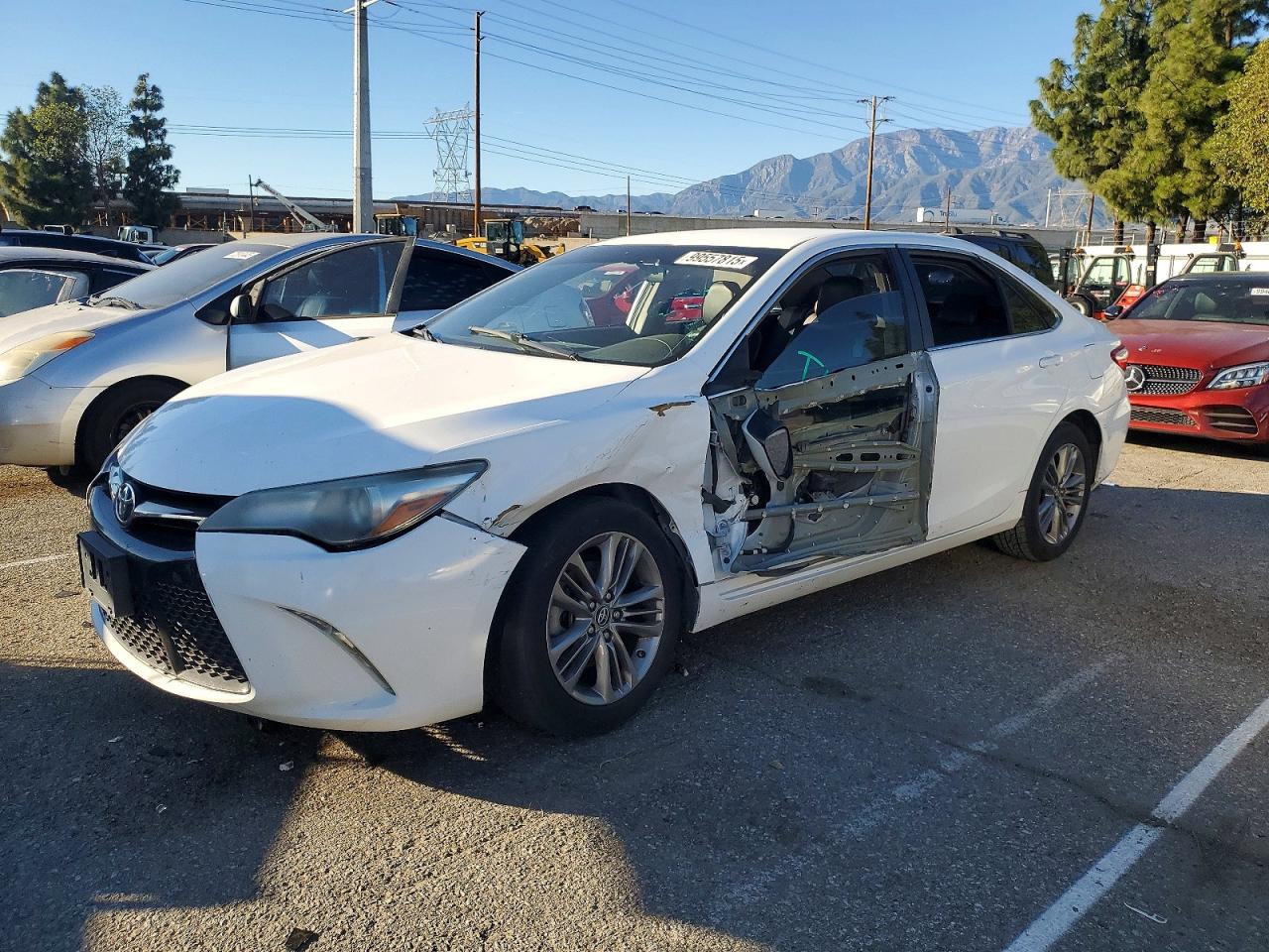 2017 TOYOTA CAMRY