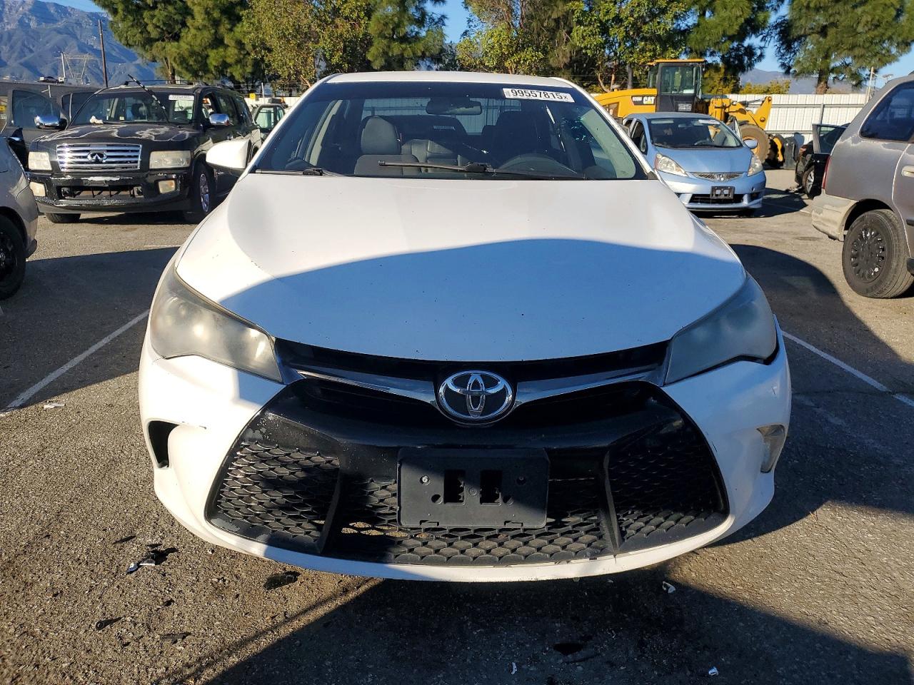 2017 TOYOTA CAMRY LE photo 5