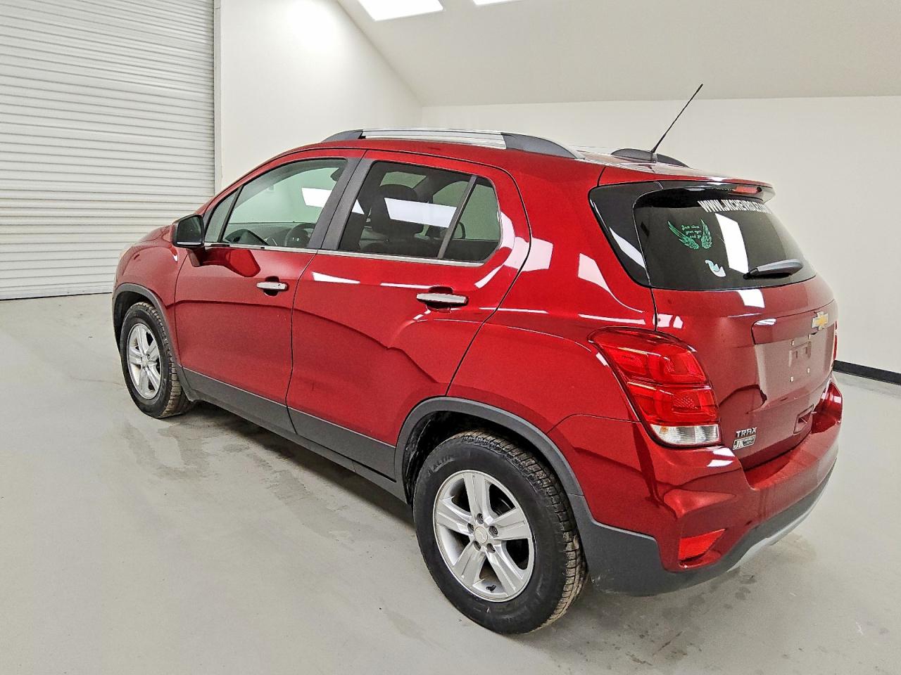 2020 CHEVROLET TRAX 1LT photo 2
