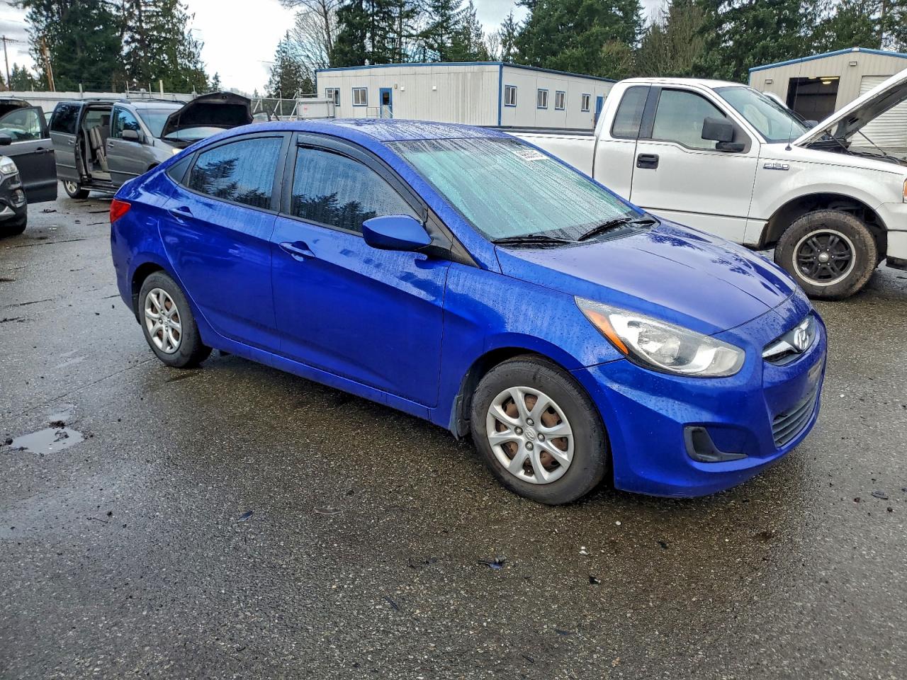 2014 HYUNDAI ACCENT GLS photo 4