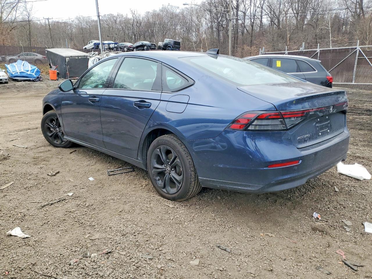 2025 HONDA ACCORD SE photo 3