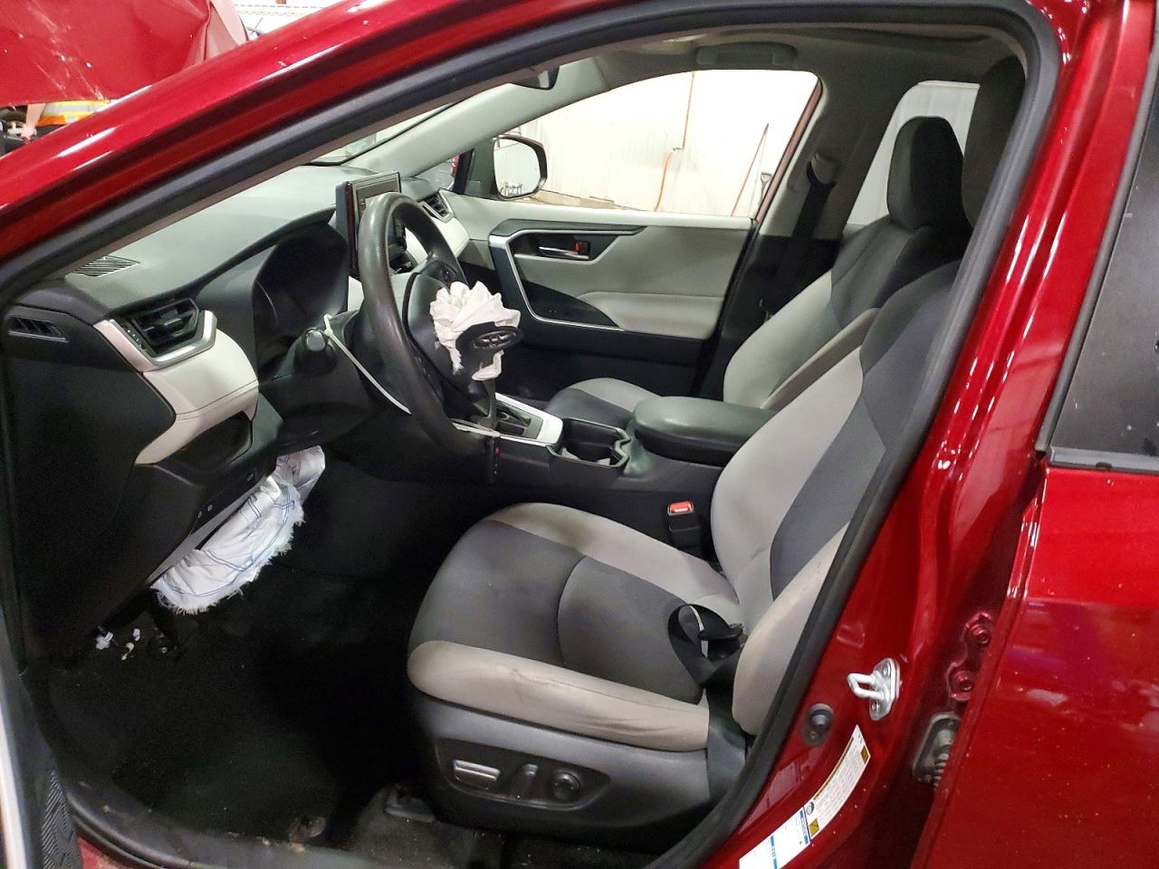 2019 TOYOTA RAV4 XLE photo 7