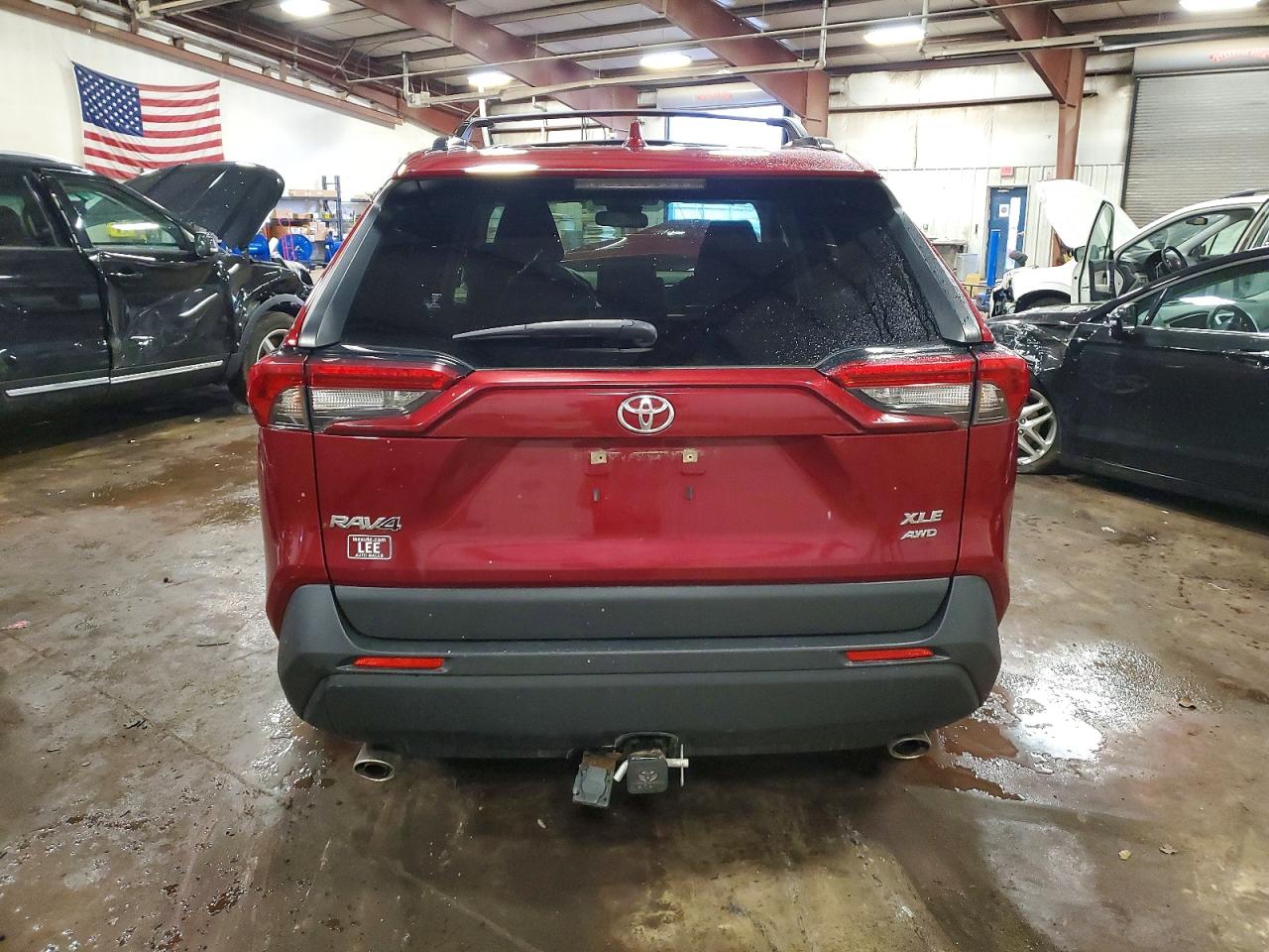 2019 TOYOTA RAV4 XLE photo 6