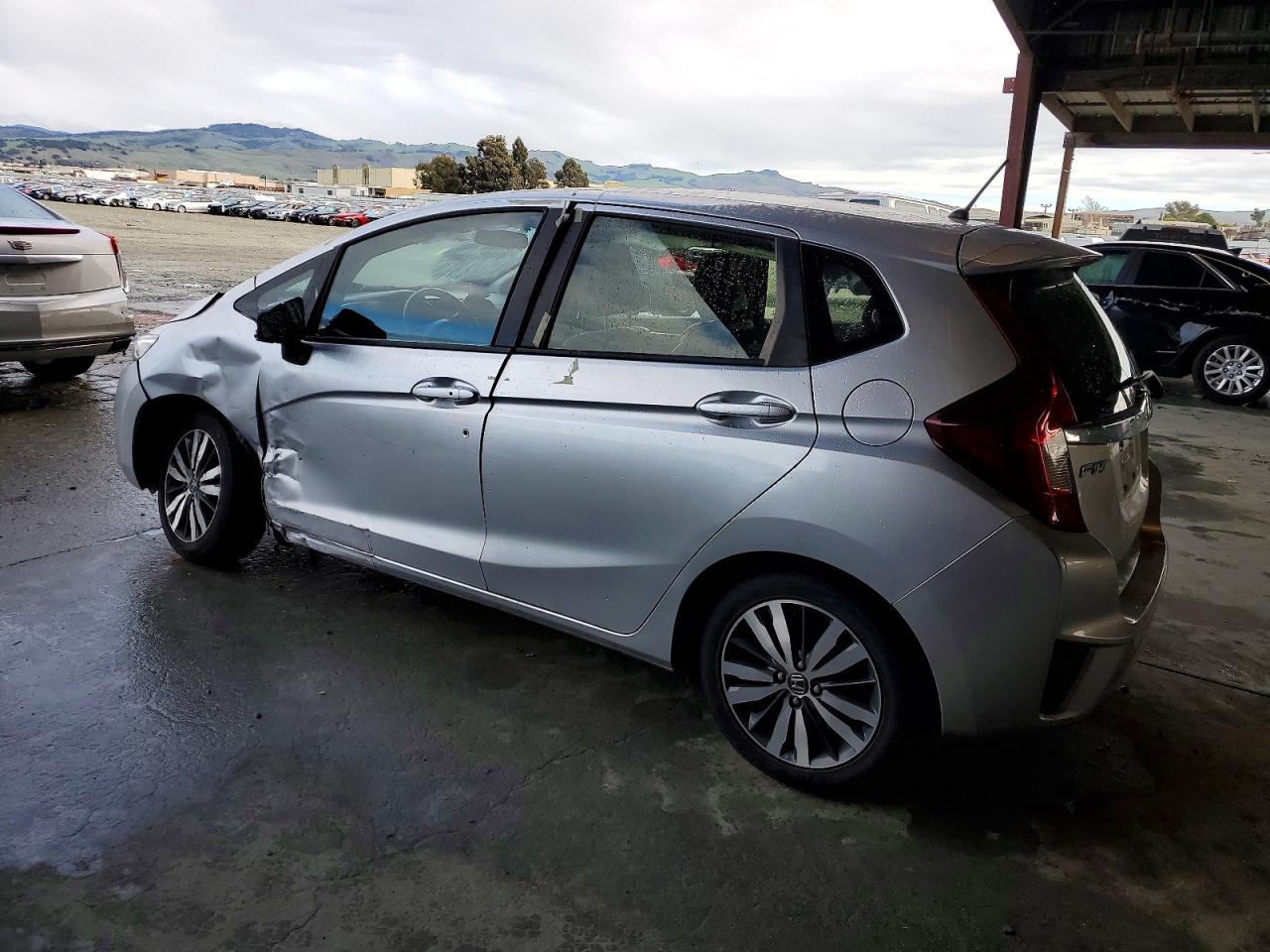 2016 HONDA FIT EX photo 2