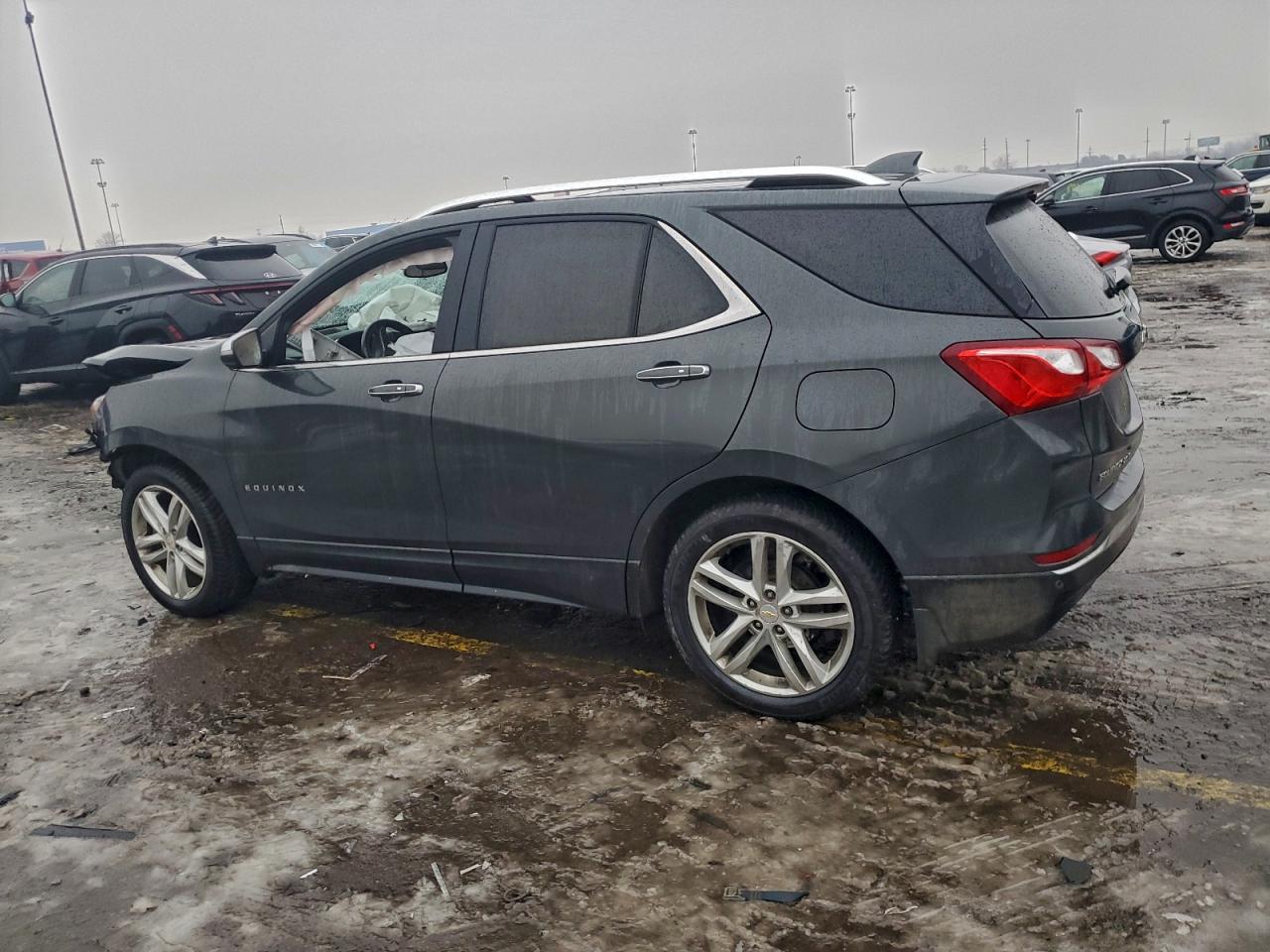2018 CHEVROLET EQUINOX PREMIER photo 2