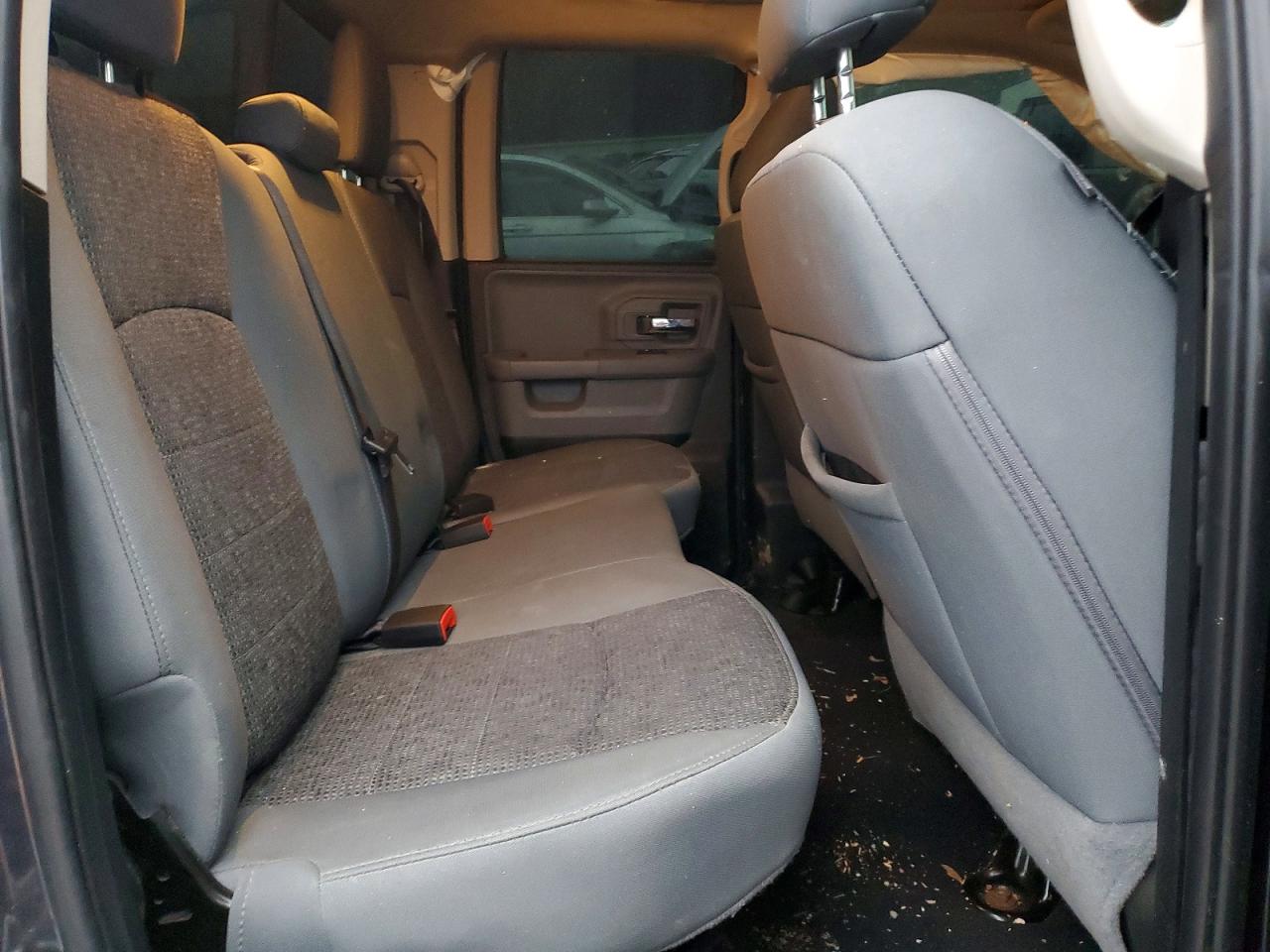 2018 RAM 1500 SLT photo 19