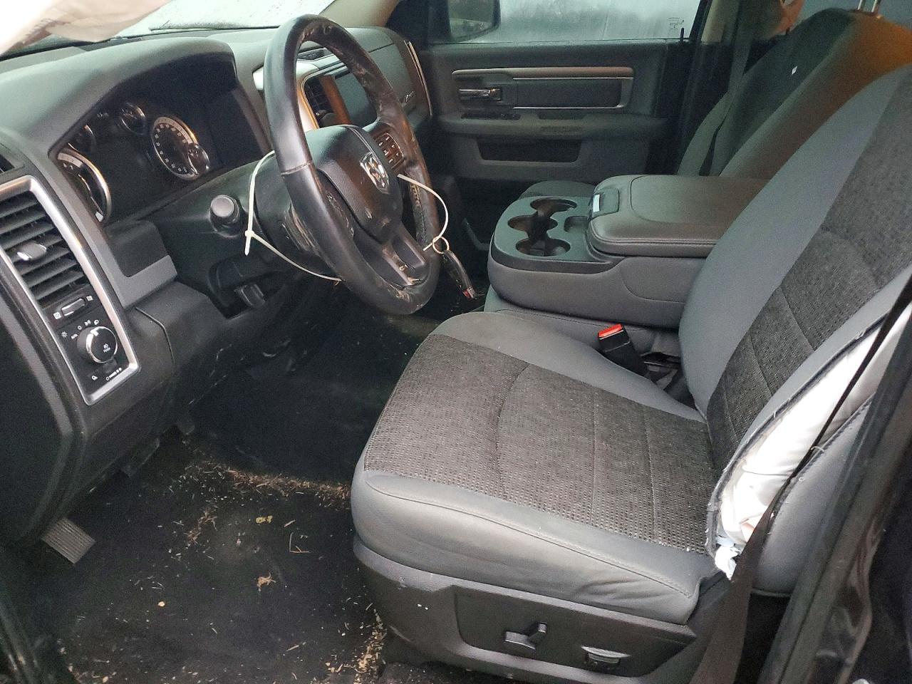 2018 RAM 1500 SLT photo 13