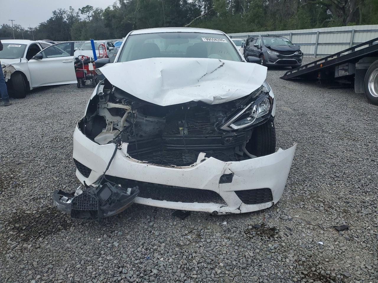 2018 NISSAN SENTRA S photo 5