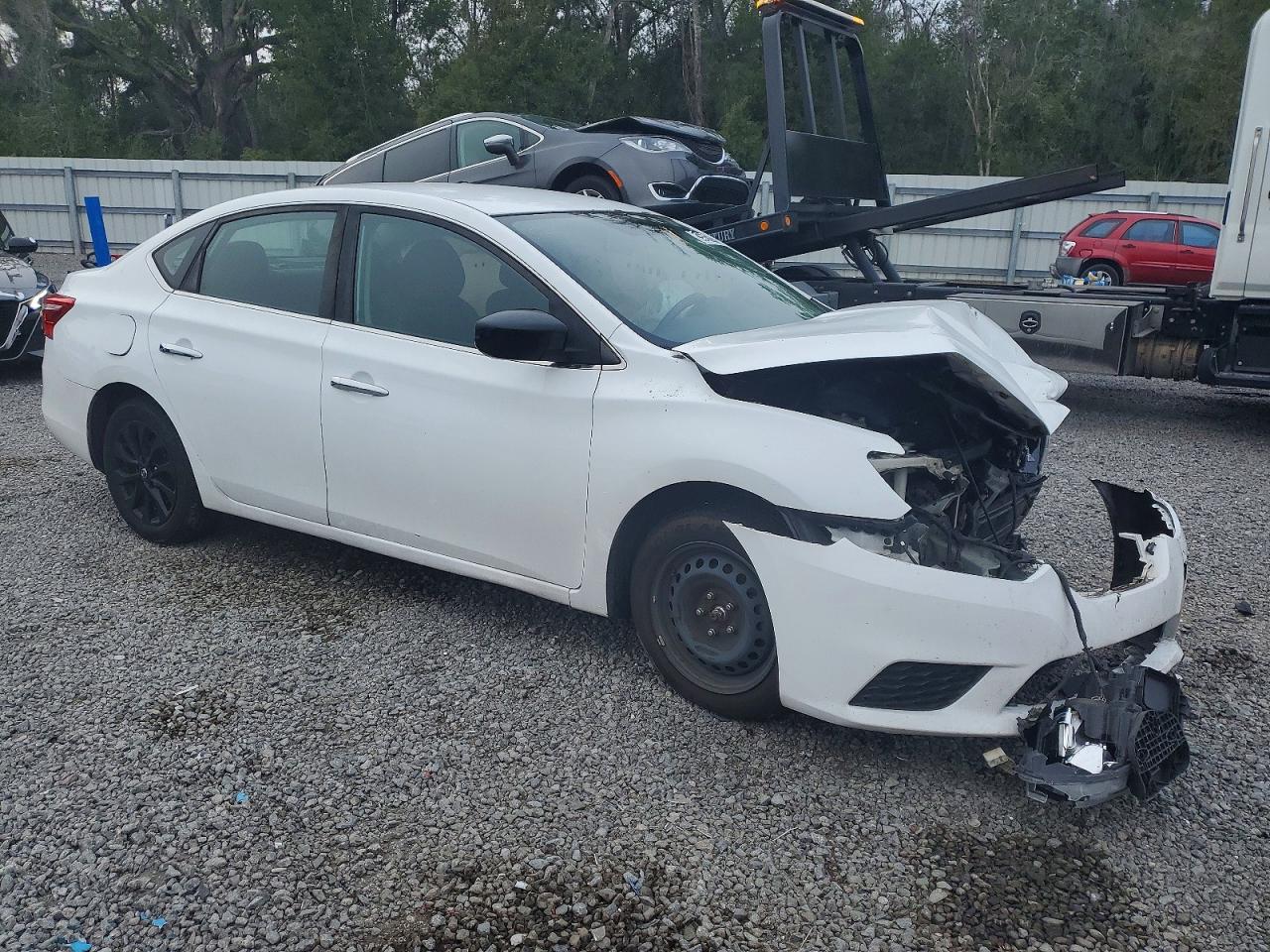 2018 NISSAN SENTRA S photo 4