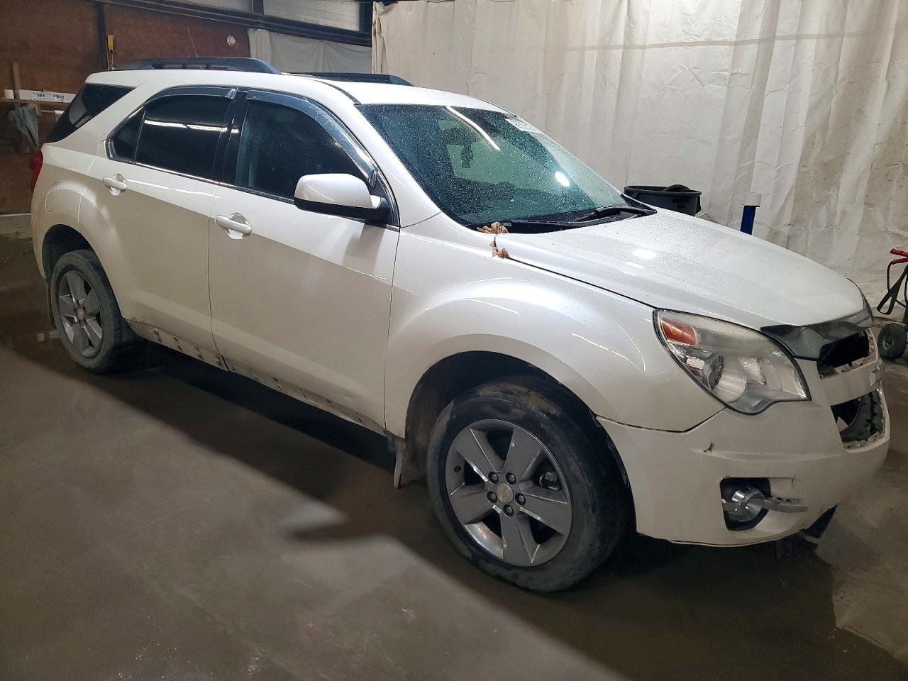 2013 CHEVROLET EQUINOX LT photo 4