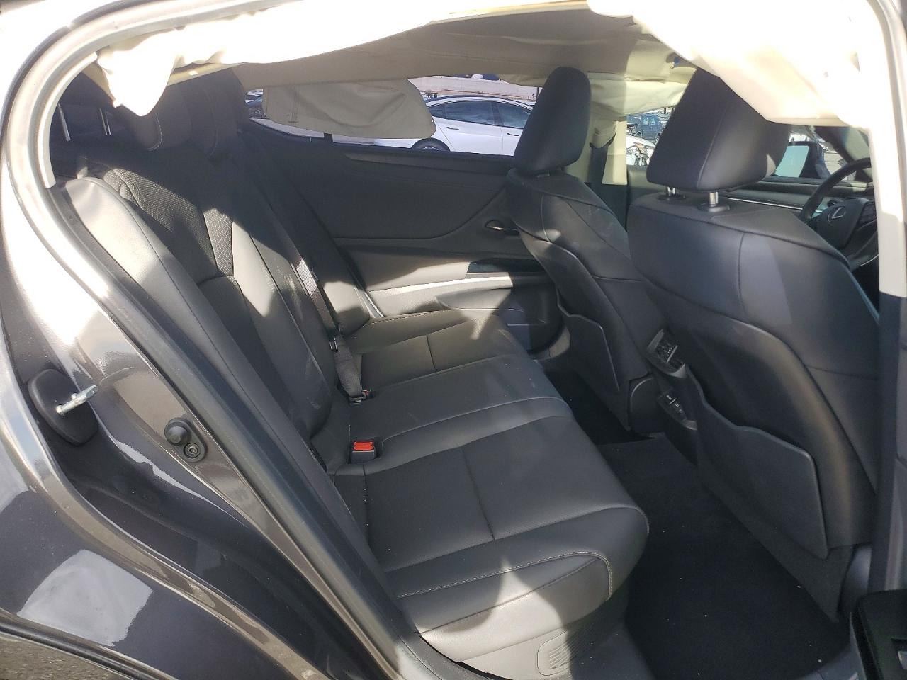 2024 LEXUS ES 300H BASE photo 37