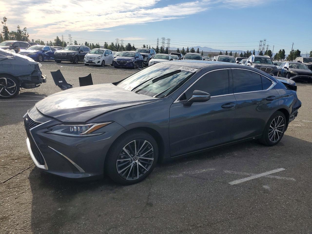 2024 LEXUS ES