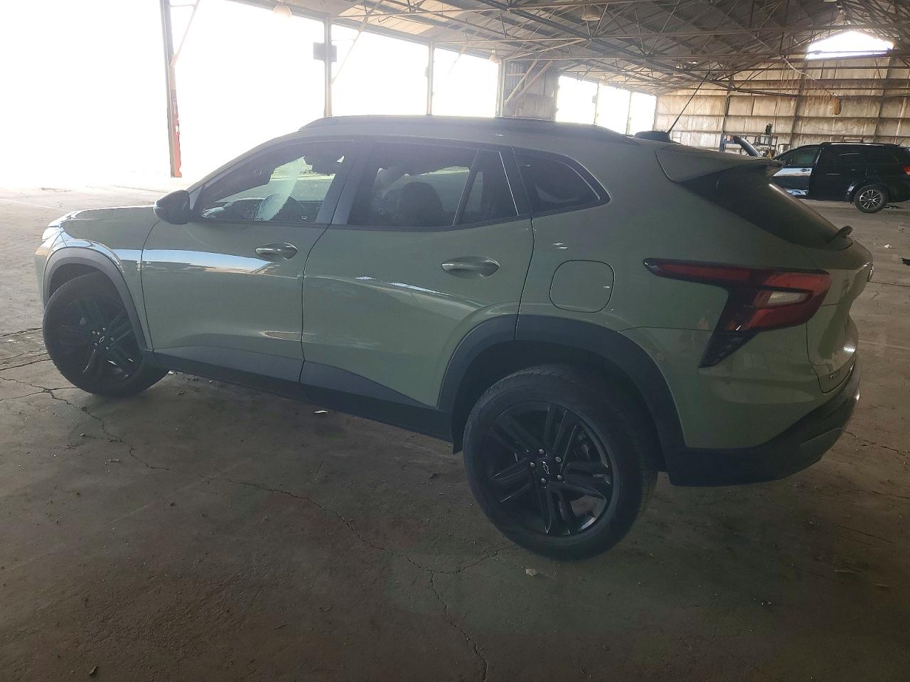 2025 CHEVROLET TRAX ACTIV photo 2