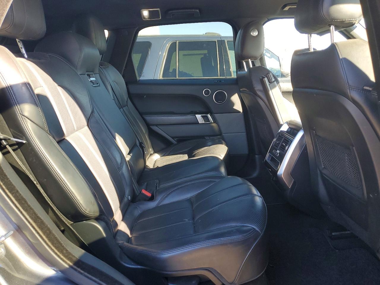 2016 LAND ROVER RANGE ROVER SPORT HSE photo 11