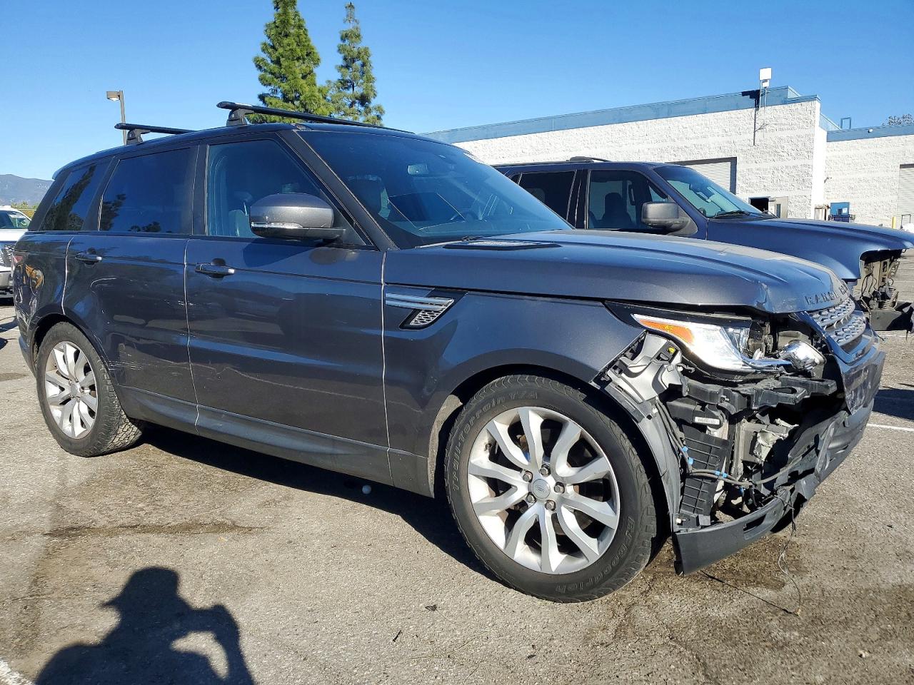 2016 LAND ROVER RANGE ROVER SPORT HSE photo 4