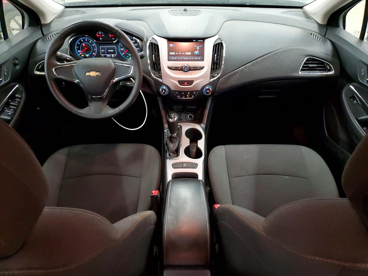 2017 CHEVROLET CRUZE LS photo 8