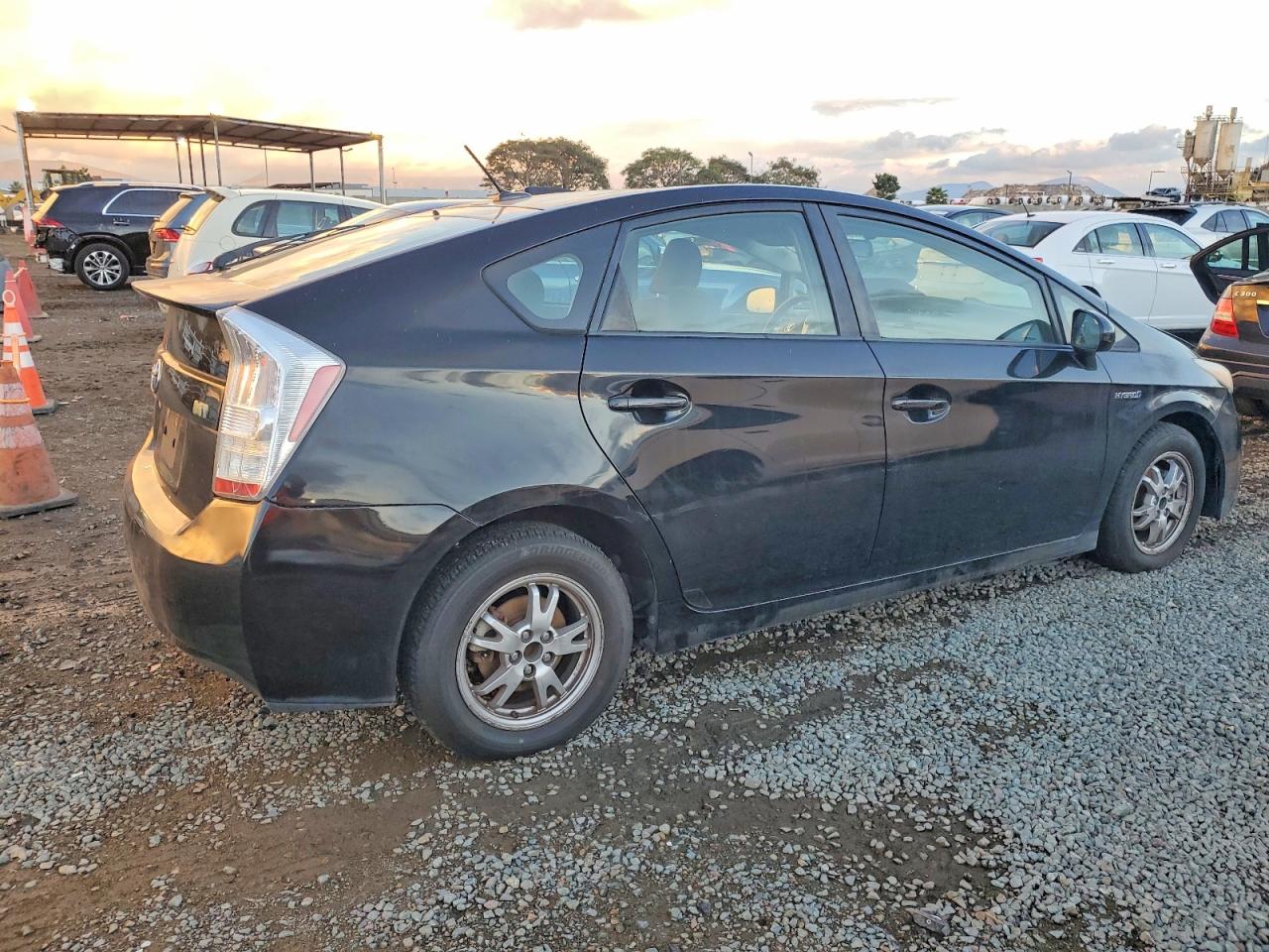 2011 TOYOTA PRIUS photo 3