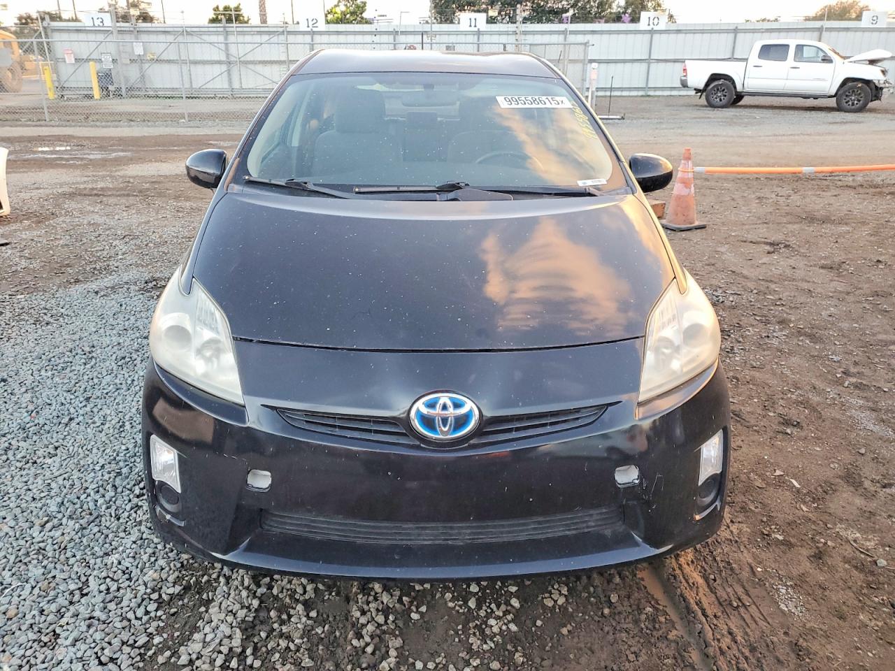 2011 TOYOTA PRIUS photo 5