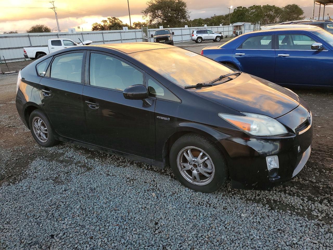 2011 TOYOTA PRIUS photo 4