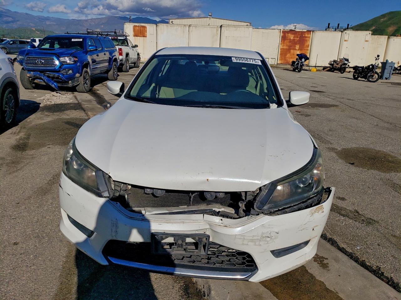 2015 HONDA ACCORD LX photo 5