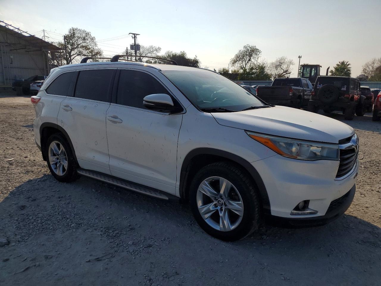 2016 TOYOTA HIGHLANDER LIMITED photo 4