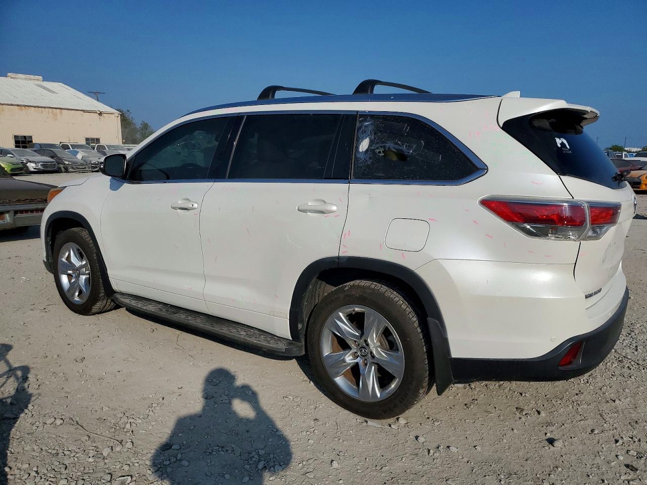 2016 TOYOTA HIGHLANDER LIMITED photo 2