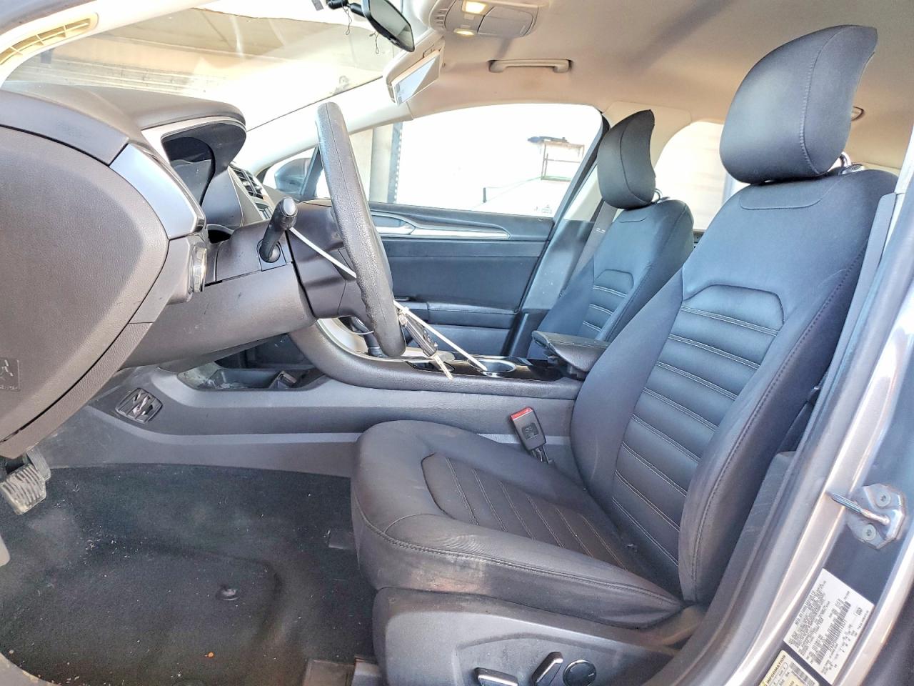 2013 FORD FUSION SE photo 7