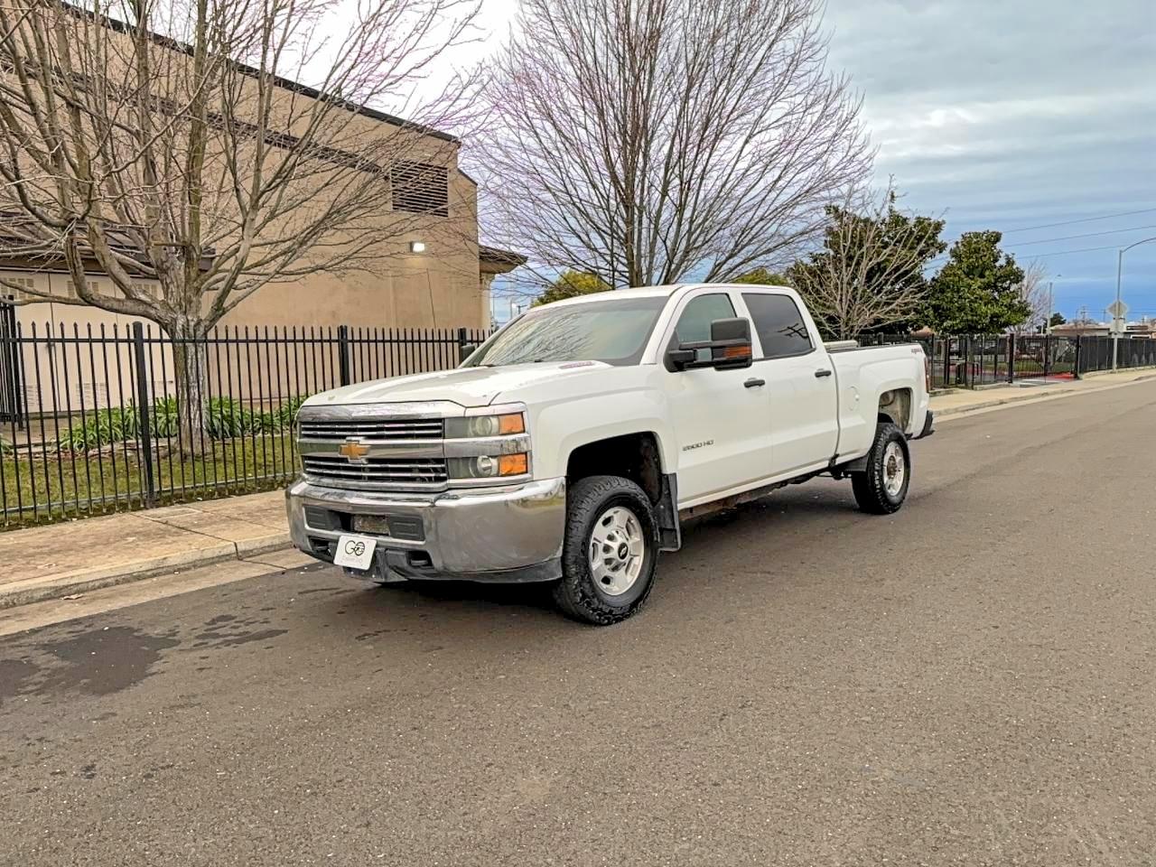 2016 CHEVROLET SILVERADO K2500 HEAVY DUTY photo 2